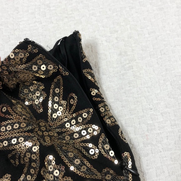 Romeo and Juliet Couture Black Sequined Skirt - Picture 3 of 5